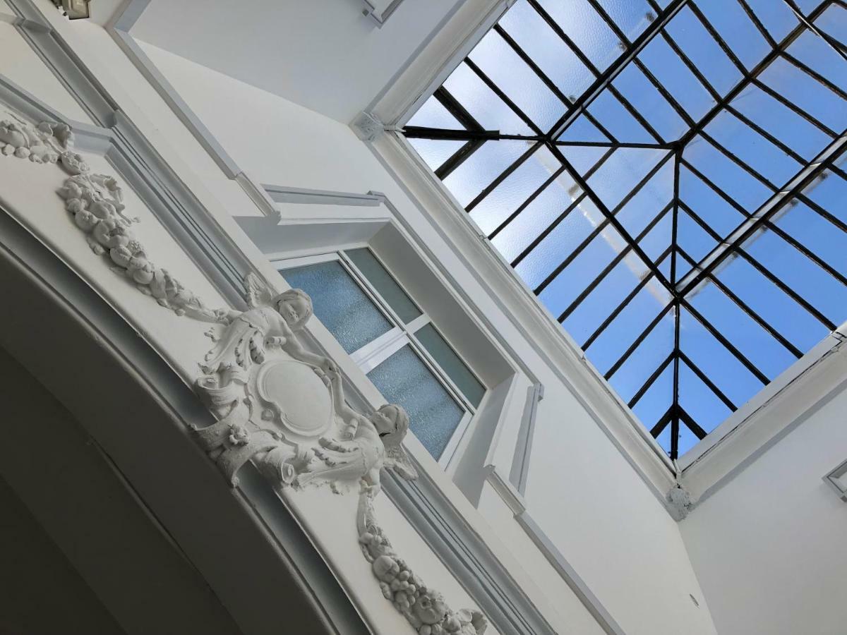 Le Carre Des Arts Hotel Le Cateau-Cambresis Екстериор снимка